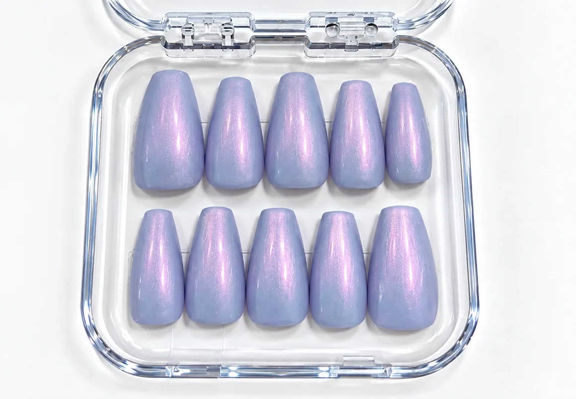 Skylight custom press-on nail inspiration